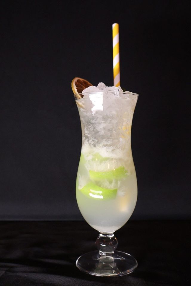 Cóctel — Ibéricos Gastro-Bar en Instagram